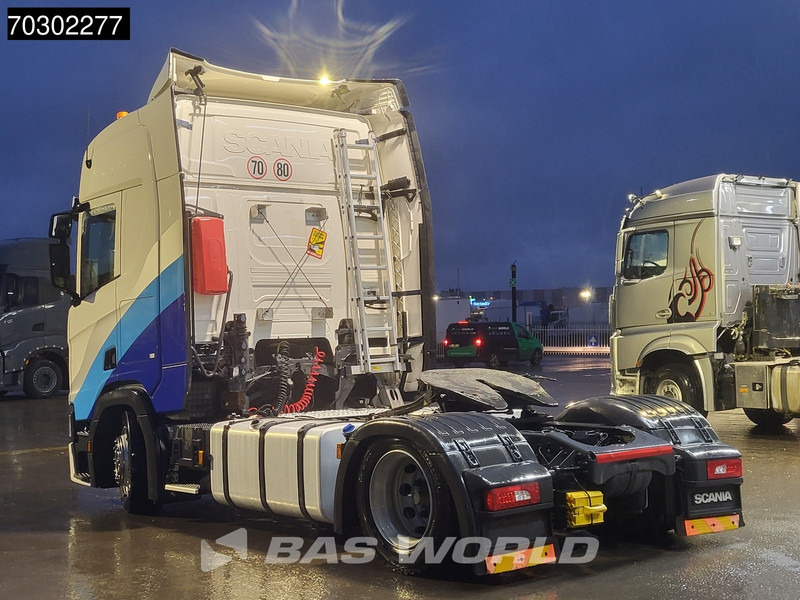 Scania R450 4X2 Mega Hebesattel Retarder 2x Tanks Standklima - Tractor: foto 2 Scania R450 4X2 Mega Hebesattel Retarder 2x Tanks Standklima - Tractor: foto 2