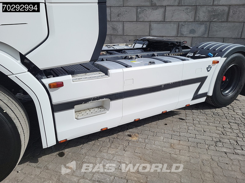 Leasing de Scania S520 S 4X2 Retarder Full-Air 2x Tanks Leder Standklima Navi ACC LED Euro 6 Scania S520 S 4X2 Retarder Full-Air 2x Tanks Leder Standklima Navi ACC LED Euro 6: foto 12