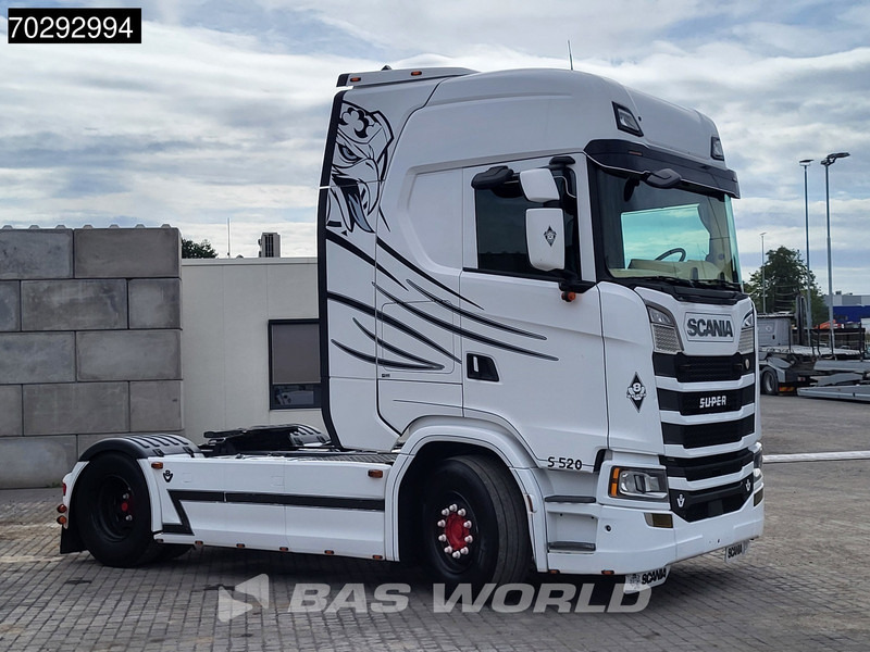 Leasing de Scania S520 S 4X2 Retarder Full-Air 2x Tanks Leder Standklima Navi ACC LED Euro 6 Scania S520 S 4X2 Retarder Full-Air 2x Tanks Leder Standklima Navi ACC LED Euro 6: foto 15