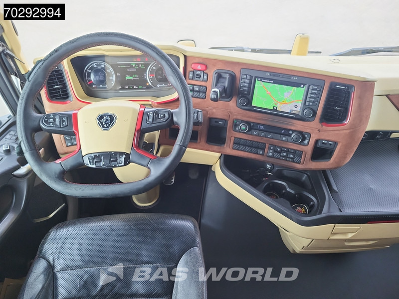 Leasing de Scania S520 S 4X2 Retarder Full-Air 2x Tanks Leder Standklima Navi ACC LED Euro 6 Scania S520 S 4X2 Retarder Full-Air 2x Tanks Leder Standklima Navi ACC LED Euro 6: foto 19