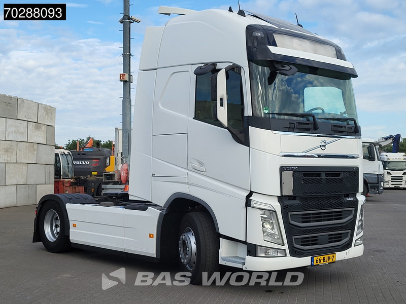 Volvo FH 500 4X2 NL-Truck XL 2xTanks I-ParkCool VEB+ Xenon - Tractor: foto 3 Volvo FH 500 4X2 NL-Truck XL 2xTanks I-ParkCool VEB+ Xenon - Tractor: foto 3