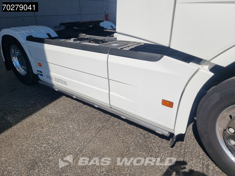 Volvo FH 540 898 4X2 XL Retarder 2x Tanks Full-Air VDS I-ParkCool - Tractor: foto 5 Volvo FH 540 898 4X2 XL Retarder 2x Tanks Full-Air VDS I-ParkCool - Tractor: foto 5