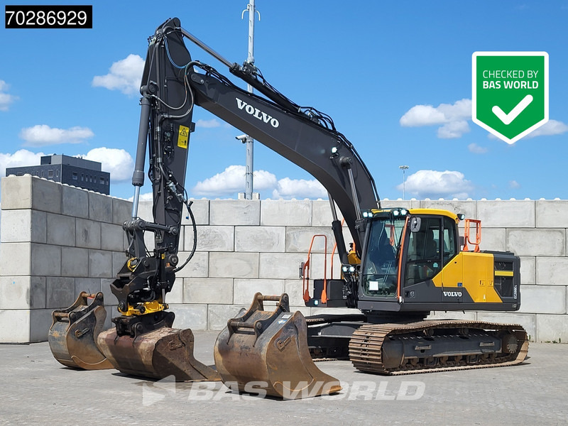 Volvo EC200 E L 3 BUCKETS - Escavadora de rastos: foto 1 Volvo EC200 E L 3 BUCKETS - Escavadora de rastos: foto 1