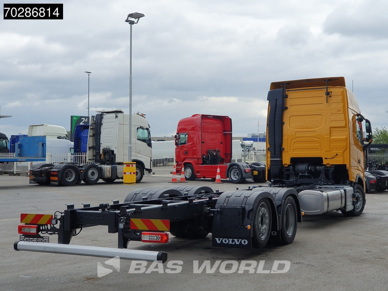 Volvo FH 460 6X2 NEW chassis! Full air Suspension Lift-Axle Navi ACC LED Euro 6 - Camião chassi: foto 5 Volvo FH 460 6X2 NEW chassis! Full air Suspension Lift-Axle Navi ACC LED Euro 6 - Camião chassi: foto 5