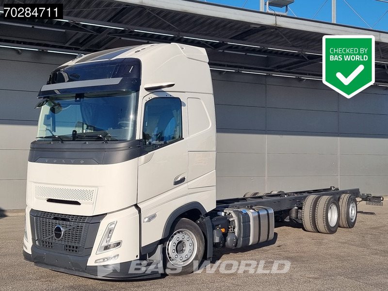 Volvo FH 540 6X2 NEW Horsetruck chassis Lift+Lenkachse Dynamic Steering Mirror cam Euro 6 - Camião chassi: foto 1 Volvo FH 540 6X2 NEW Horsetruck chassis Lift+Lenkachse Dynamic Steering Mirror cam Euro 6 - Camião chassi: foto 1