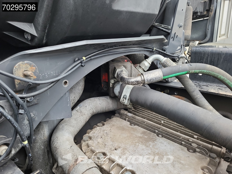 Volvo FH16 750 FH16 6X2 HIAB Multilift XR21S61 Hooklift Lift+steering Axle Automatic Euro 6 - Camião polibenne: foto 3 Volvo FH16 750 FH16 6X2 HIAB Multilift XR21S61 Hooklift Lift+steering Axle Automatic Euro 6 - Camião polibenne: foto 3