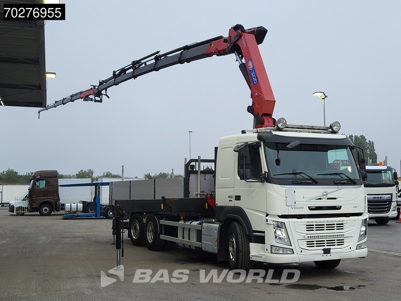 Volvo FM 450 6X2 HMF3220 K5 + Jib K5 Crane Kran Lift-Steering Axle VEB+ Automatic - Camião de caixa aberta/ Plataforma, Camião grua: foto 3 Volvo FM 450 6X2 HMF3220 K5 + Jib K5 Crane Kran Lift-Steering Axle VEB+ Automatic - Camião de caixa aberta/ Plataforma, Camião grua: foto 3