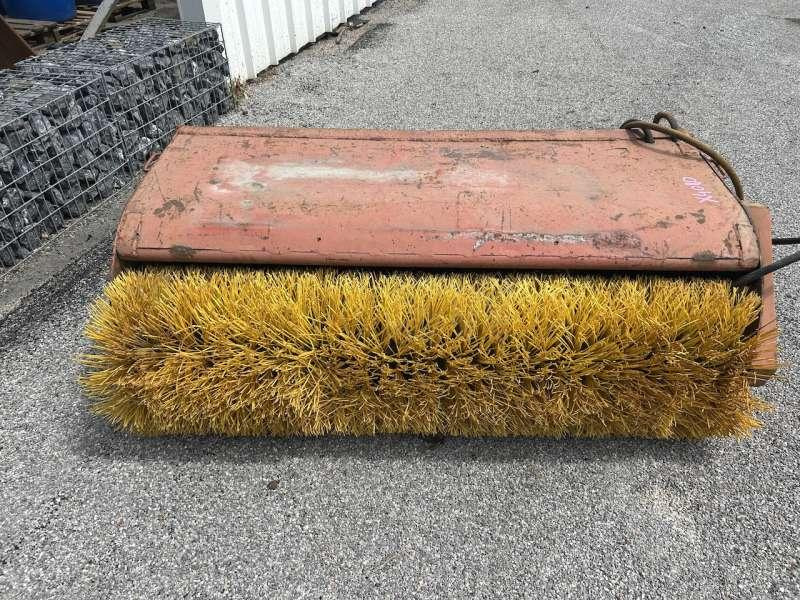 1700mm - Varredora urbana: foto 2 1700mm - Varredora urbana: foto 2