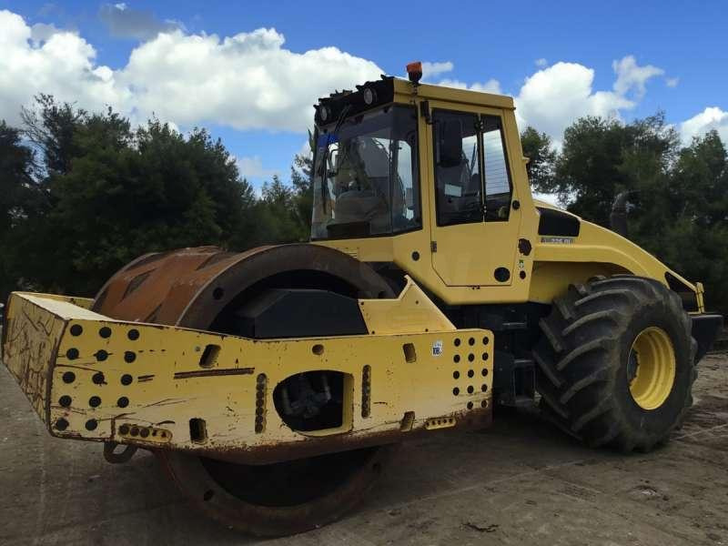 Bomag BW 226 DI-4 BVC - Rolo combinado: foto 2 Bomag BW 226 DI-4 BVC - Rolo combinado: foto 2