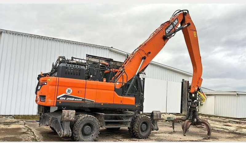 Doosan DX250WMH-7 - Escavadeira de rodas: foto 1 Doosan DX250WMH-7 - Escavadeira de rodas: foto 1