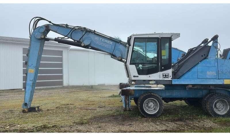 Fuchs MHL320 - Manipulador de material: foto 2 Fuchs MHL320 - Manipulador de material: foto 2