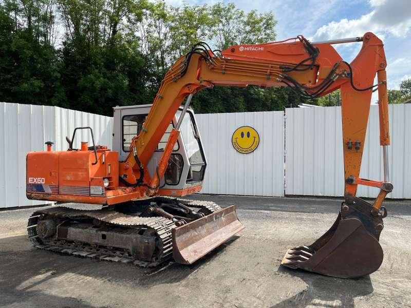 Hitachi Pelle sur Chenilles EX60 - Escavadora de rastos: foto 1 Hitachi Pelle sur Chenilles EX60 - Escavadora de rastos: foto 1