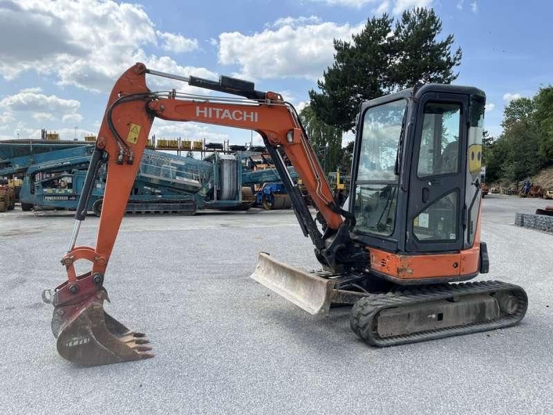 Hitachi ZX33U-5A CLR - Mini escavadeira: foto 3 Hitachi ZX33U-5A CLR - Mini escavadeira: foto 3