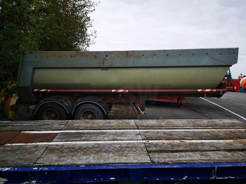 Kaiser KAISER 2 ESSIEUX - Semi-reboque basculante: foto 4 Kaiser KAISER 2 ESSIEUX - Semi-reboque basculante: foto 4