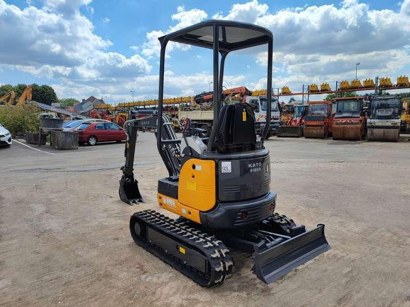 Kato VXE HD 17 - Mini escavadeira: foto 5 Kato VXE HD 17 - Mini escavadeira: foto 5