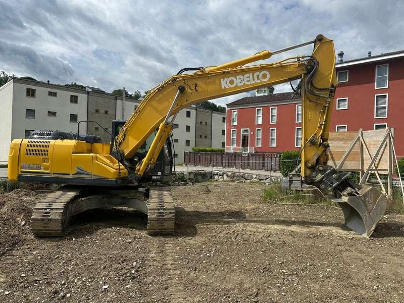 Kobelco SK210LC-11 - Escavadora de rastos: foto 2 Kobelco SK210LC-11 - Escavadora de rastos: foto 2