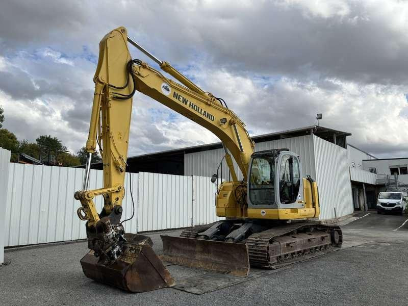 Kobelco SK235SRNLC-1ES - Escavadora de rastos: foto 2 Kobelco SK235SRNLC-1ES - Escavadora de rastos: foto 2