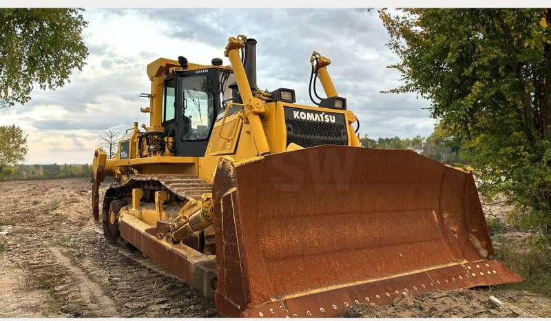 Komatsu Bulldozer D155AX-5 - Buldôzer: foto 1 Komatsu Bulldozer D155AX-5 - Buldôzer: foto 1