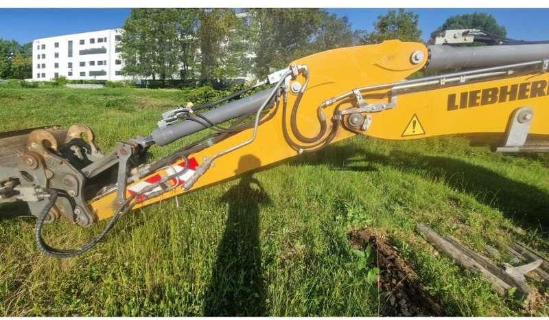 Escavadeira de rodas Liebherr A912 COMPACT: foto 7