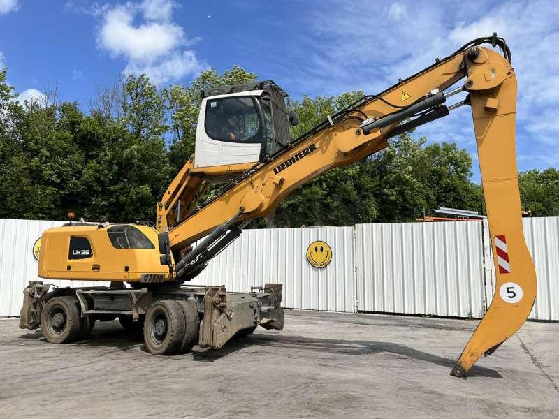 Liebherr LH26M LITRONIC - Manipulador de material: foto 1 Liebherr LH26M LITRONIC - Manipulador de material: foto 1
