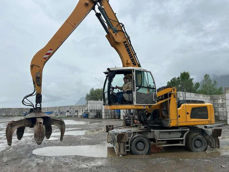 Liebherr LH30M LITRONIC - Manipulador de material: foto 4 Liebherr LH30M LITRONIC - Manipulador de material: foto 4
