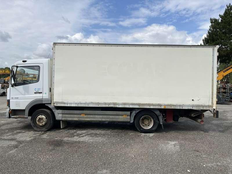 Mercedes ATEGO 1018 - Camião chassi: foto 4 Mercedes ATEGO 1018 - Camião chassi: foto 4