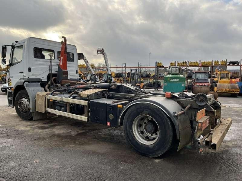 Mercedes AXOR 1833 - Camião polibenne: foto 5 Mercedes AXOR 1833 - Camião polibenne: foto 5