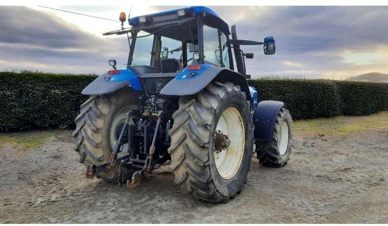 New Holland TM190 - Trator: foto 4 New Holland TM190 - Trator: foto 4