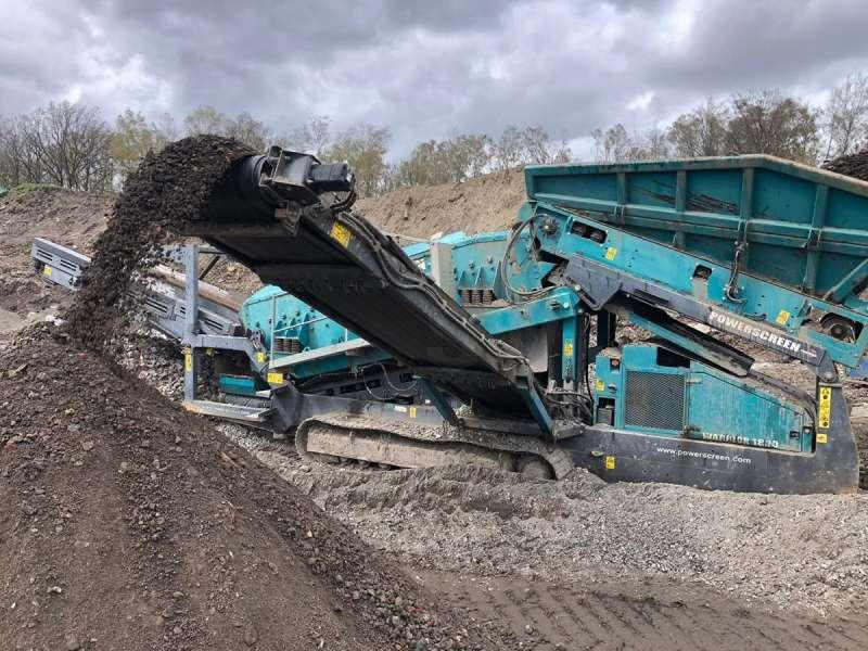Powerscreen Warrior 1800 - Peneira vibratória: foto 1 Powerscreen Warrior 1800 - Peneira vibratória: foto 1