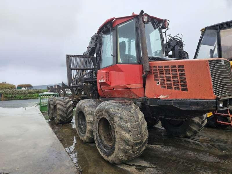 VALMET 840.4 - Trator florestal: foto 2 VALMET 840.4 - Trator florestal: foto 2