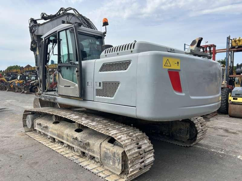 Volvo EC220DL - Escavadora de rastos: foto 2 Volvo EC220DL - Escavadora de rastos: foto 2