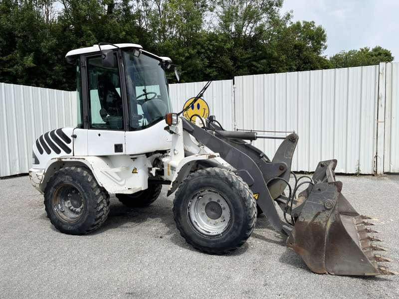 Volvo L30B-Z/X - Carregadora articulada: foto 1 Volvo L30B-Z/X - Carregadora articulada: foto 1