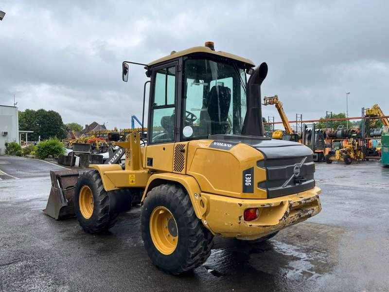 Volvo L30G - Pá carregadora de rodas: foto 5 Volvo L30G - Pá carregadora de rodas: foto 5
