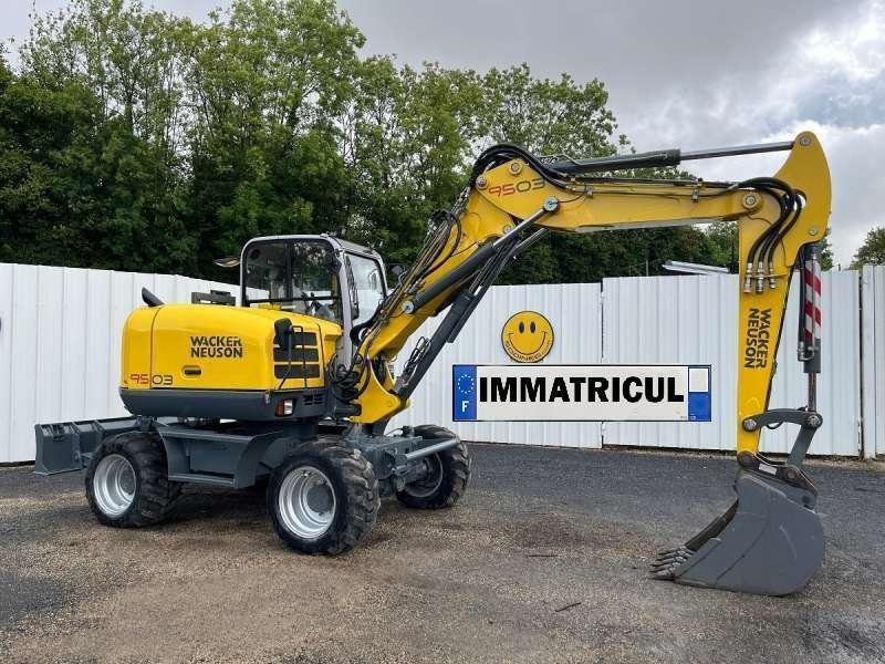 Wacker Neuson 9503 WD - Escavadeira de rodas: foto 1 Wacker Neuson 9503 WD - Escavadeira de rodas: foto 1