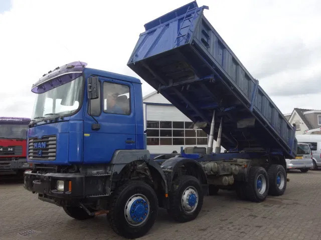 MAN 35.414 8x8 meiller kipper manual diesel pomp - Camião basculante: foto 2 MAN 35.414 8x8 meiller kipper manual diesel pomp - Camião basculante: foto 2