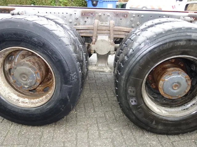 Mercedes-Benz Actros 3235 8x4 steelsprings,manual gearbox - Camião chassi: foto 5 Mercedes-Benz Actros 3235 8x4 steelsprings,manual gearbox - Camião chassi: foto 5