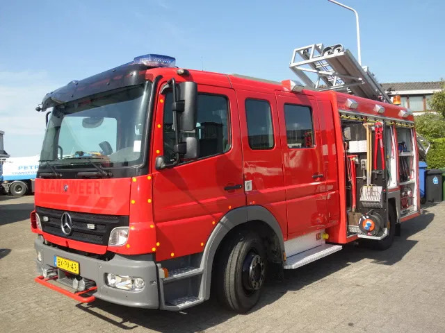 Mercedes-Benz Atego 1326 FIRE TRUCK - Carro de bombeiro: foto 1 Mercedes-Benz Atego 1326 FIRE TRUCK - Carro de bombeiro: foto 1