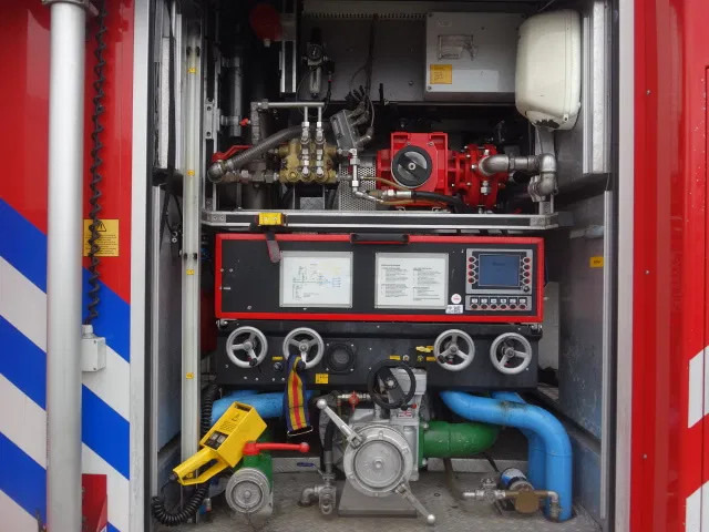 Leasing de Mercedes-Benz Atego 1426 ZIEGLER 2000 LITER EURO 5 Mercedes-Benz Atego 1426 ZIEGLER 2000 LITER EURO 5: foto 17
