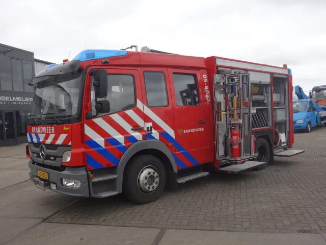 Mercedes-Benz Atego 1426 ZIEGLER 2000 LITER EURO 5 - Carro de bombeiro: foto 1 Mercedes-Benz Atego 1426 ZIEGLER 2000 LITER EURO 5 - Carro de bombeiro: foto 1