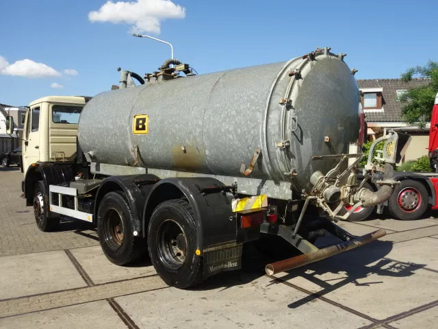 Mercedes-Benz MB 2222 6X4 WATERTANKER WITH PUMP - Caminhão tanque: foto 3 Mercedes-Benz MB 2222 6X4 WATERTANKER WITH PUMP - Caminhão tanque: foto 3