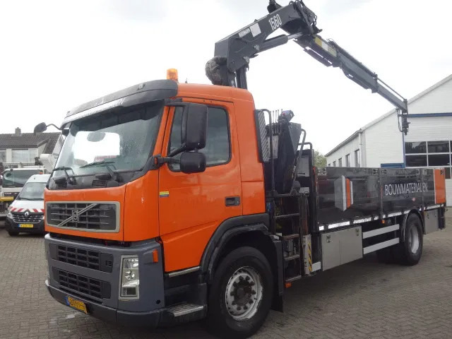 Volvo FM 310 hmf15 ton crane - Camião grua: foto 4 Volvo FM 310 hmf15 ton crane - Camião grua: foto 4