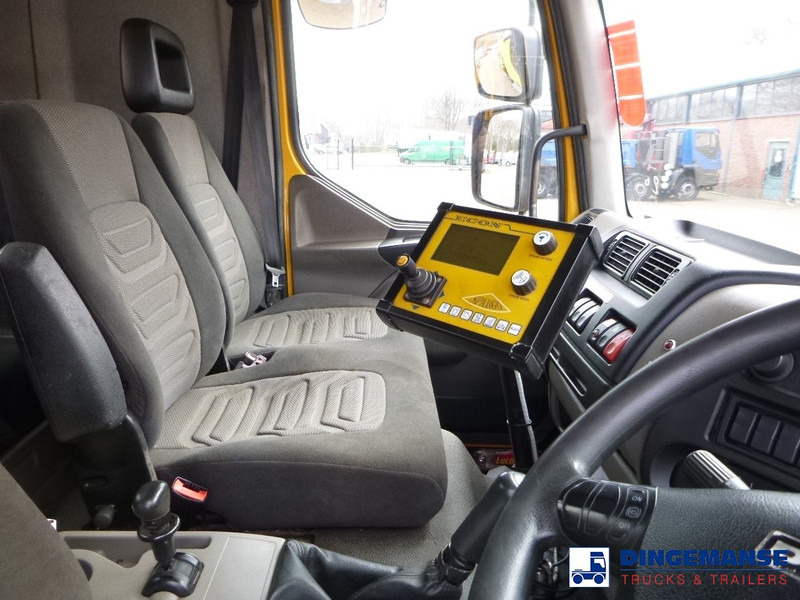 Caminhão limpa fossa DAF LF 55.220 4x2 RHD Whale vacuum tank 7.5 m3: foto 17