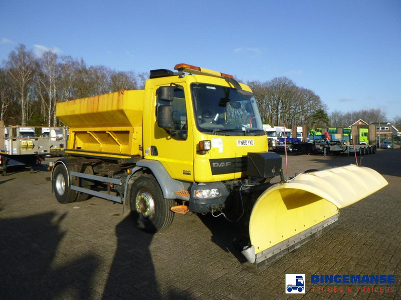 DAF LF 55.220 4x2 RHD gritter / snow plough - Veículo limpa-neves: foto 2 DAF LF 55.220 4x2 RHD gritter / snow plough - Veículo limpa-neves: foto 2