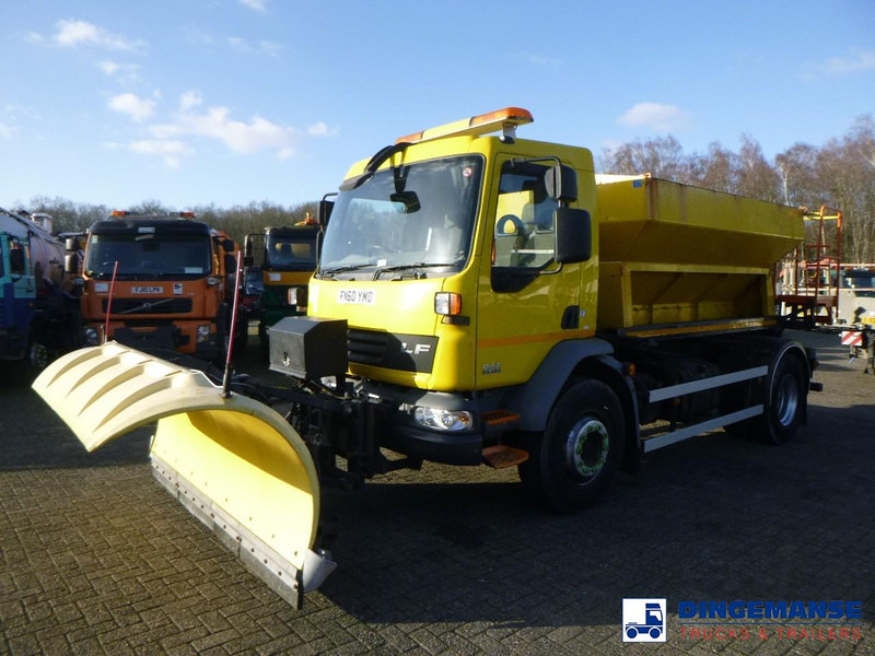 DAF LF 55.220 4x2 RHD gritter / snow plough - Veículo limpa-neves: foto 1 DAF LF 55.220 4x2 RHD gritter / snow plough - Veículo limpa-neves: foto 1