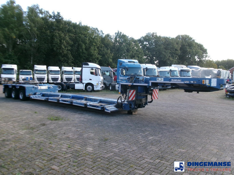 Goldhofer 3-axle lowbed trailer STZ-V 3-33/80A 56 t / ext. 13.6 m - Semi-reboque baixa: foto 2 Goldhofer 3-axle lowbed trailer STZ-V 3-33/80A 56 t / ext. 13.6 m - Semi-reboque baixa: foto 2