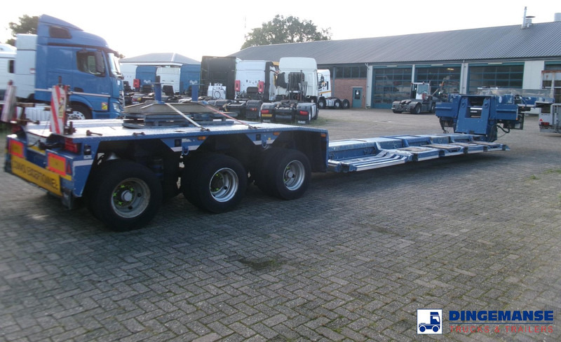 Goldhofer 3-axle lowbed trailer STZ-V 3-33/80A 56 t / ext. 13.6 m - Semi-reboque baixa: foto 4 Goldhofer 3-axle lowbed trailer STZ-V 3-33/80A 56 t / ext. 13.6 m - Semi-reboque baixa: foto 4