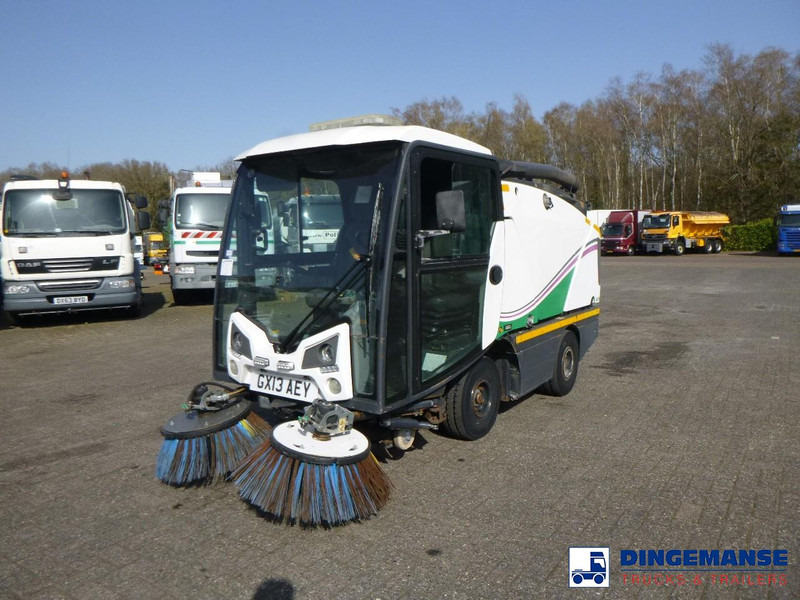 Johnston C202 compact street sweeper - Varredora urbana: foto 1 Johnston C202 compact street sweeper - Varredora urbana: foto 1