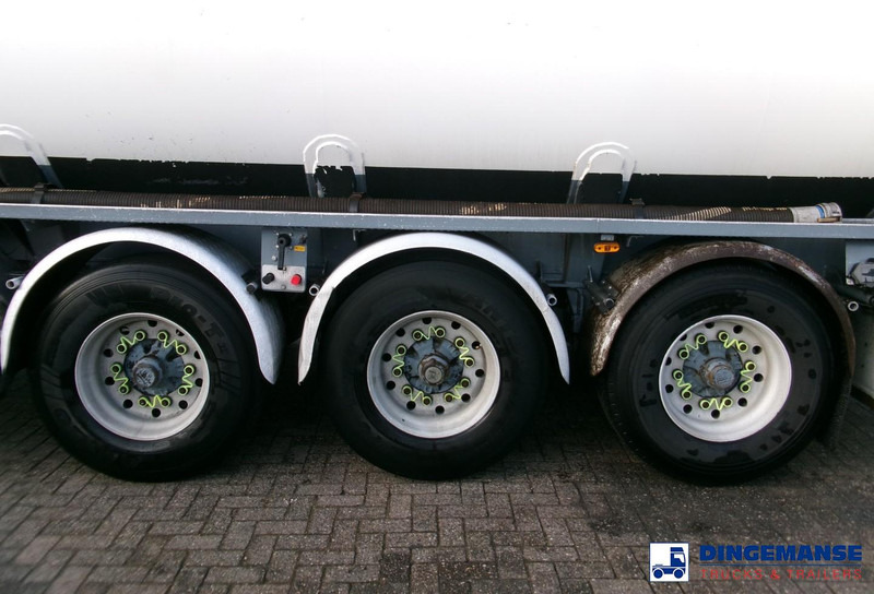 LAG Fuel tank alu 45.2 m3 / 6 comp + pump - Semirreboque tanque: foto 5 LAG Fuel tank alu 45.2 m3 / 6 comp + pump - Semirreboque tanque: foto 5