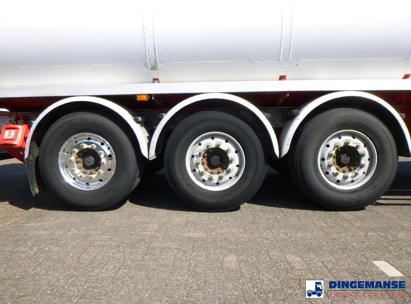 Lakeland Fuel tank alu 42.8 m3 / 6 comp - Semirreboque tanque: foto 5 Lakeland Fuel tank alu 42.8 m3 / 6 comp - Semirreboque tanque: foto 5