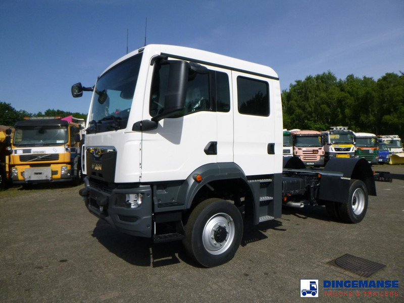 MAN TGM 13.320 4X4 BL chassis / new/unused - Camião chassi: foto 1 MAN TGM 13.320 4X4 BL chassis / new/unused - Camião chassi: foto 1